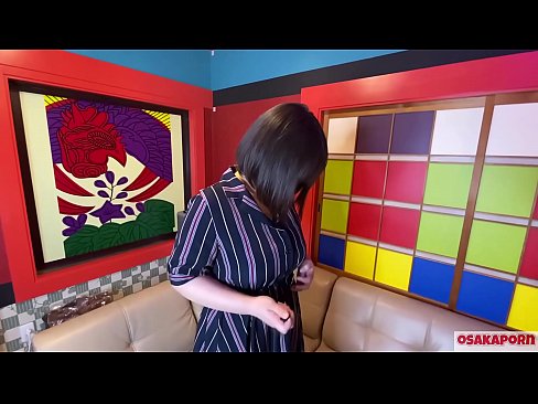 ❤️ Japanske cutie mei grutte tieten masturbeare mei seks boartersguod en hat in orgasme. Se fertelt yn in ynterview oer har neuken ûnderfining. Enorme titen en hierige kut dy't lûd kreunen. Osakaporn ️ Neuken by ús fy.niceporn.ru ❌